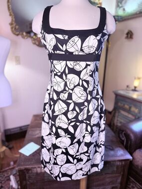 Evan Picone Black & White Floral Empire Waist Dress